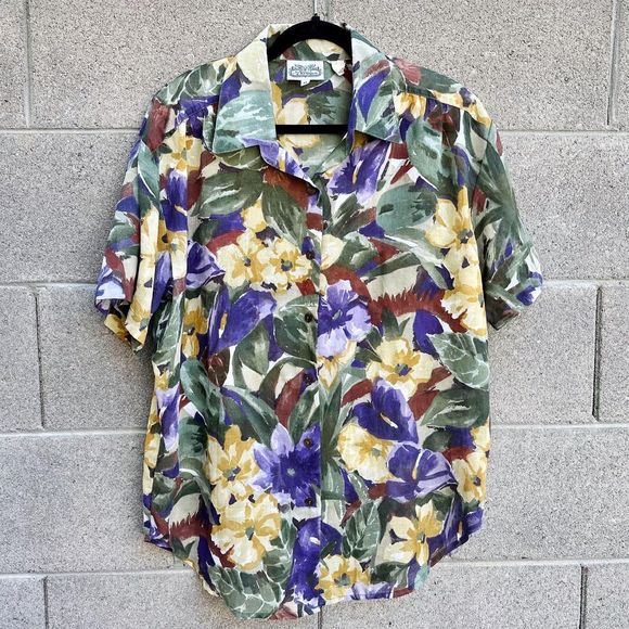 Medium Vintage Floral Button Down - Picture 1 of 3